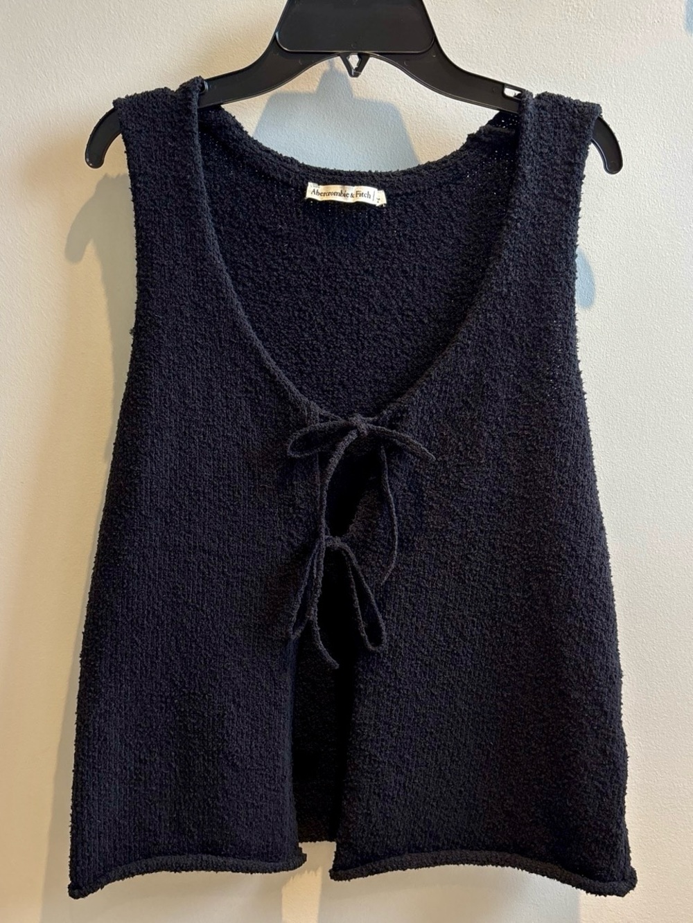 Abercrombie & Fitch Black Knit Crewneck Sweater NWOT